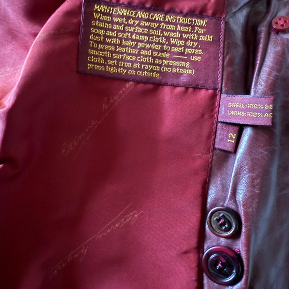 Vintage Burgundy Leather Blazer - Picture 5 of 7